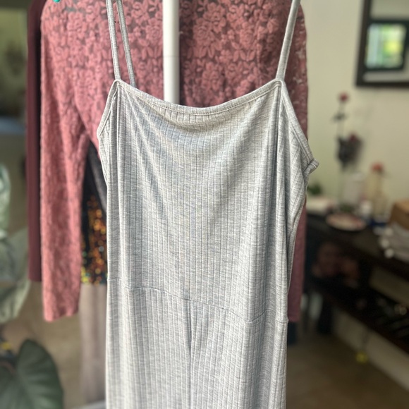 CLEARANCE Missguided Grey Jumpsuit Brand New with Tags - Picture 3 of 4